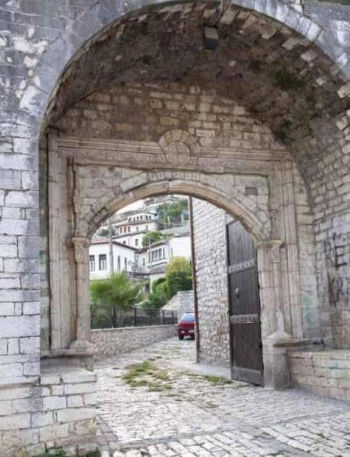 Twins Villa Mangalem Berat Extérieur photo